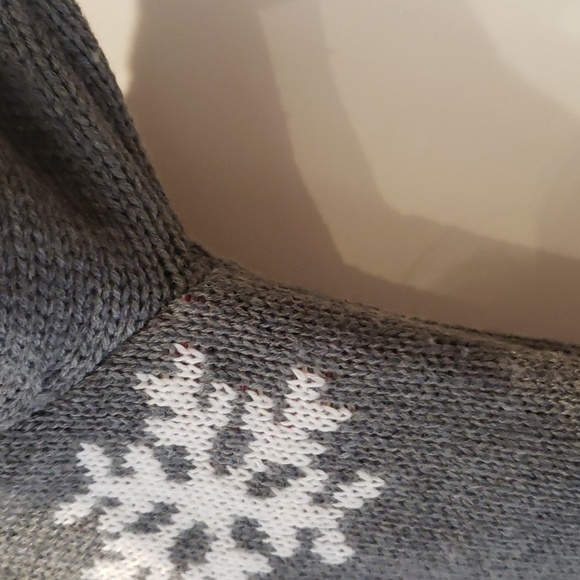 George Christ Sweater Santa Clause Men's Medium Grey Sequence Black Glasse - Picture 5 of 13